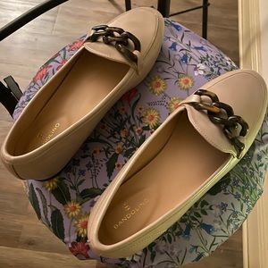 NEVER WORN Bandolino Jayla Loafer Beige 10M